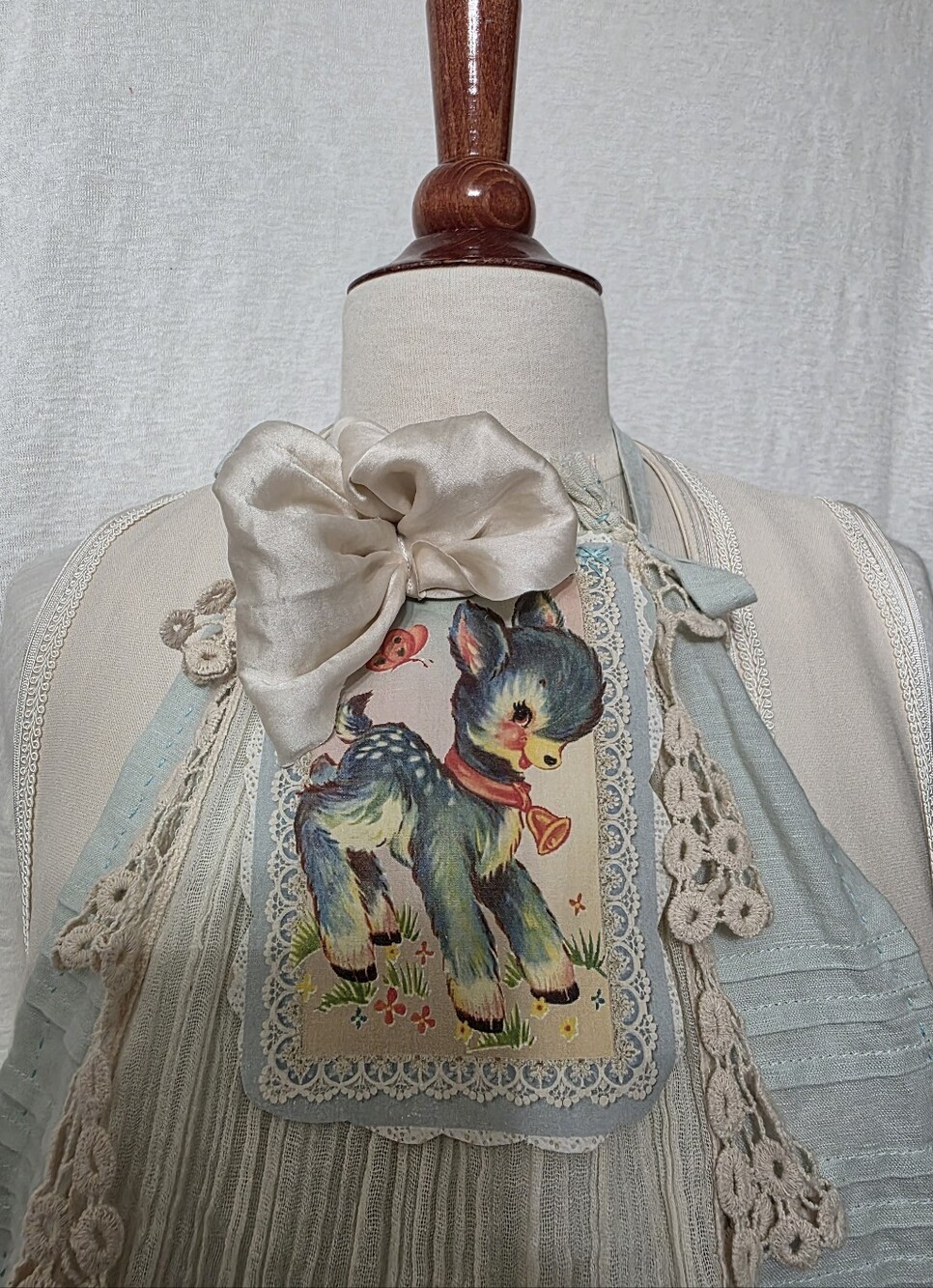 JABOT 🩷 SWEET DEER MOSSIE ANNA ARTISAN DESIGN 🩷OOAK - Picture 2 of 10